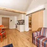 Hotel Almfrieden Hotel&romantikchalet 4*