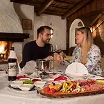 Hotel Almfrieden Hotel&romantikchalet Ramsau am Dachstein