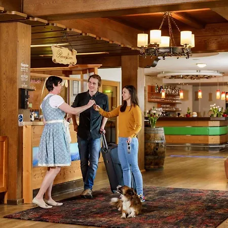 Hotel Almfrieden & Romantikchalet Ramsau am Dachstein