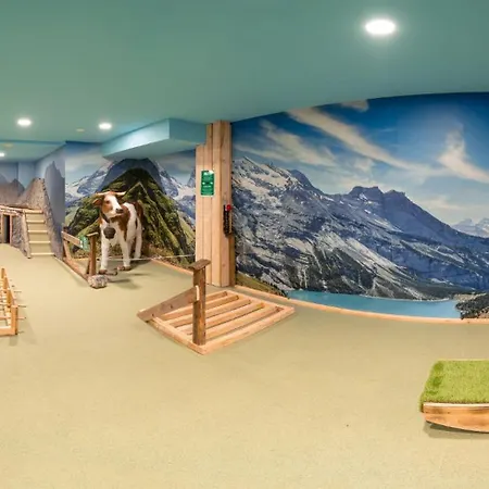 Almfrieden & Romantikchalet 4*