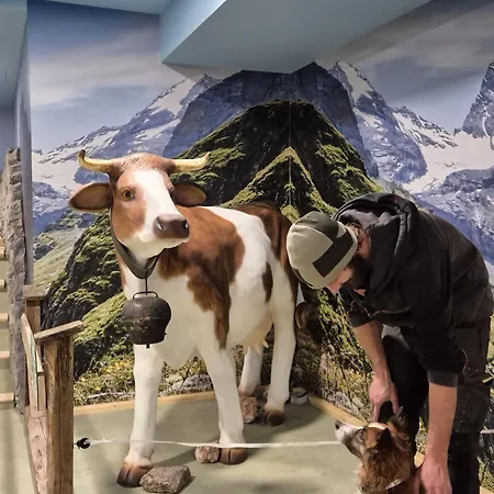 Almfrieden & Romantikchalet Hotel