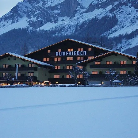 Hotel Almfrieden & Romantikchalet Ramsau am Dachstein