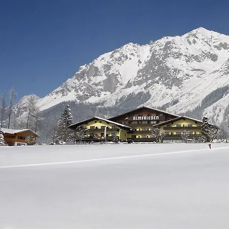 Hotel Almfrieden & Romantikchalet Ramsau am Dachstein