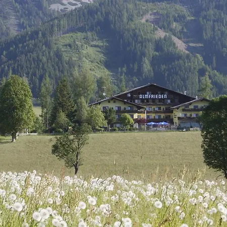 Almfrieden & Romantikchalet