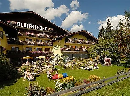 Hotel Almfrieden & Romantikchalet 4*