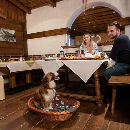 Almfrieden & Romantikchalet