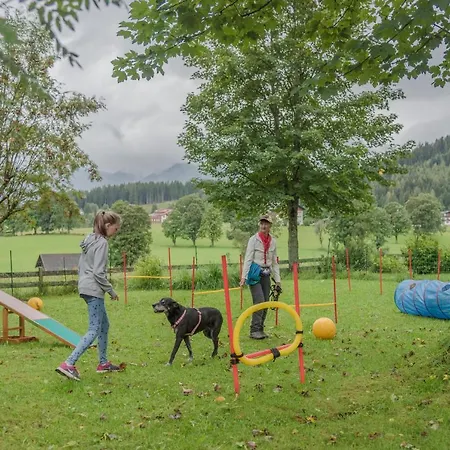 Hotel Almfrieden & Romantikchalet