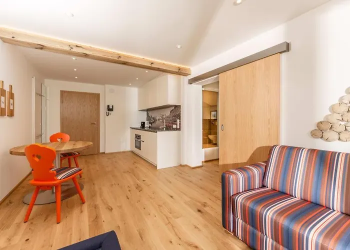 Hotel Almfrieden & Romantikchalet 4*