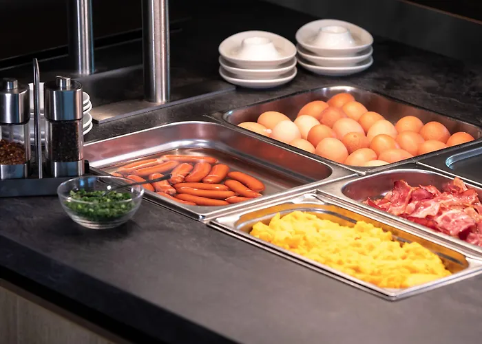 Almfrieden & Romantikchalet Hotel