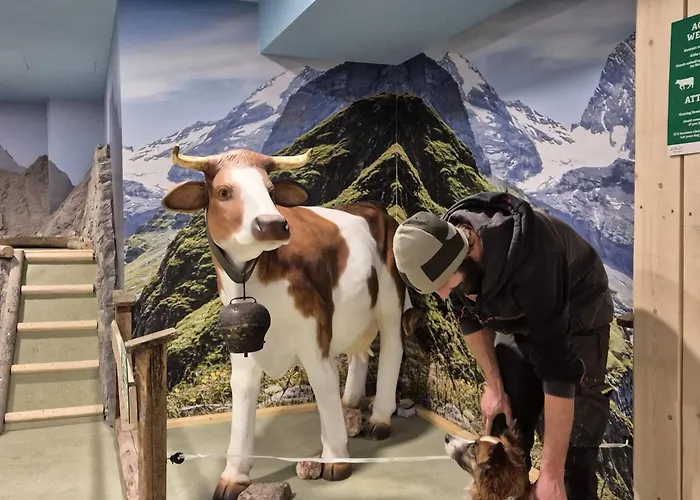 Almfrieden & Romantikchalet Hotel